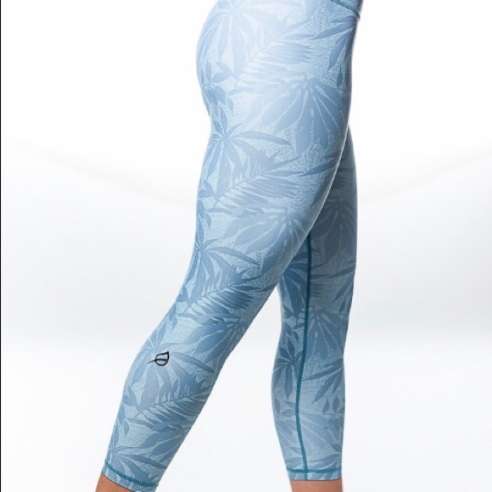 P’Tula Caribbean Blue Desa’ree Swift leggings - Picture 2 of 8